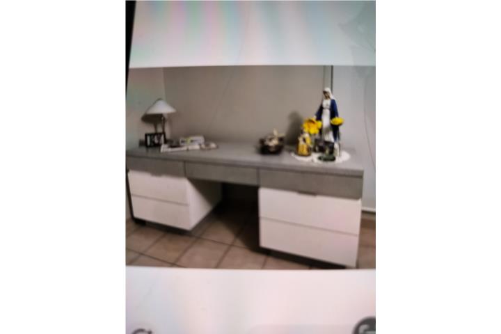 Escritorio/Gavetero madera, Puerto Rico