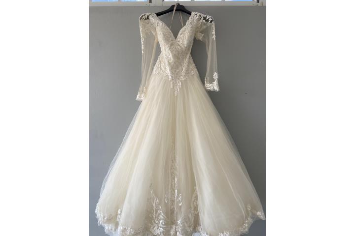 Traje de bodas aproveche !, Puerto Rico