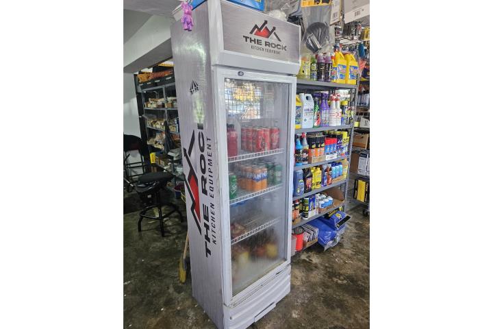 NEVERA UNA PUERTA CRISTAL , Puerto Rico