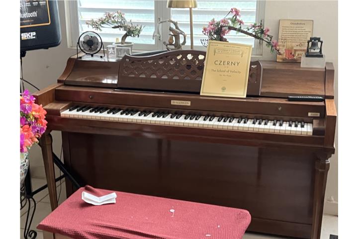Baldwin Piano