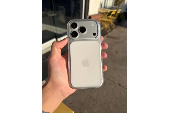 iPhone 17 pro Silver Unlock