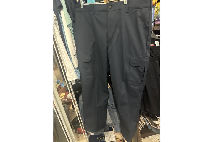 Pantalones de trabajar nuevo