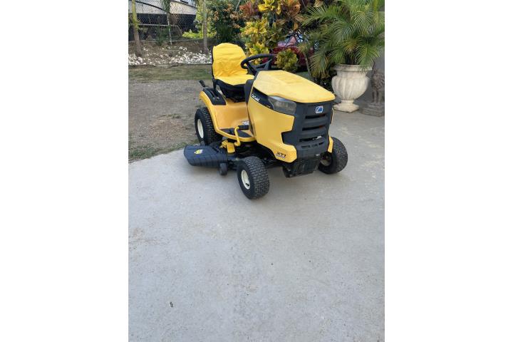 Cub cadet tractor