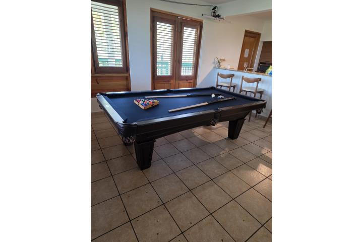 Billar Brunswick modelo Allenton 8, Puerto Rico