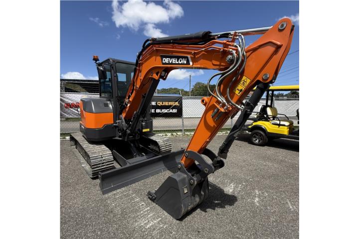 Excavadora Develon Dx50Z-7 Cab , Puerto Rico
