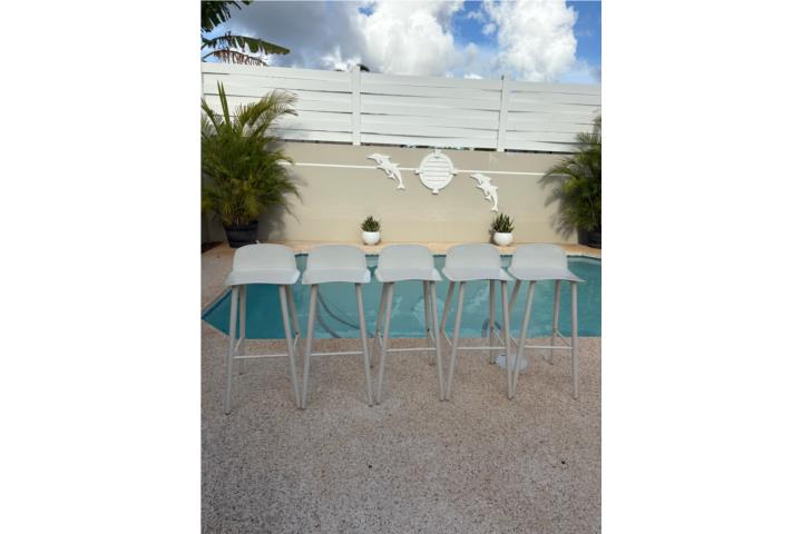 Stools para exterior, Puerto Rico