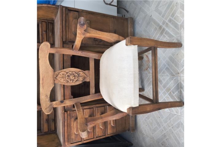 ESCRITORIO ANTIGUO IMPORTADO INCLU SILLA$550, Puerto Rico