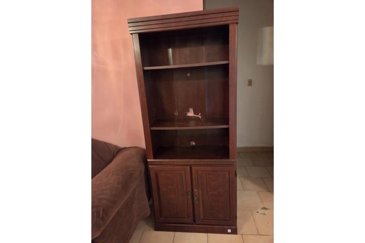 MUEBLE CON TABLILLAS, Puerto Rico