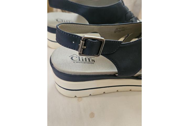 Sandalias size 11 , Puerto Rico