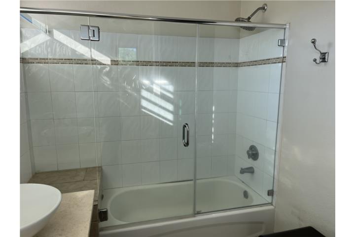 Cortina cristal para bañera, Puerto Rico