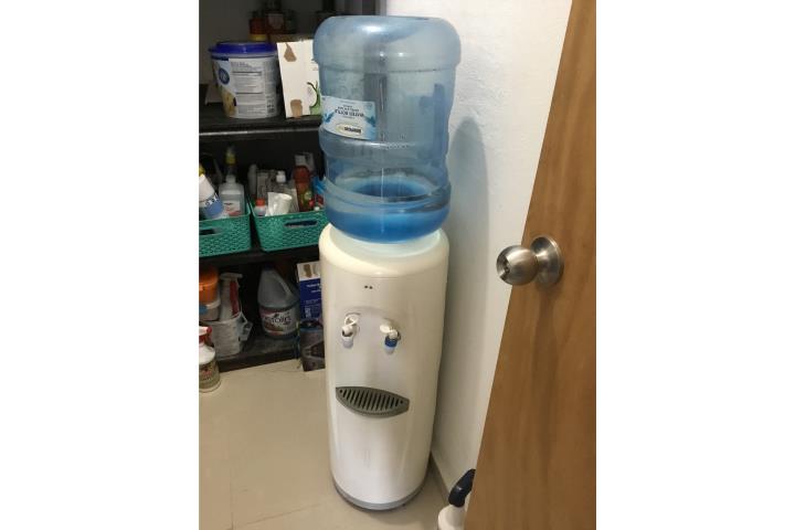 Nevera enfriar agua, Puerto Rico