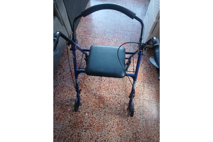 Andador para adulto, Puerto Rico