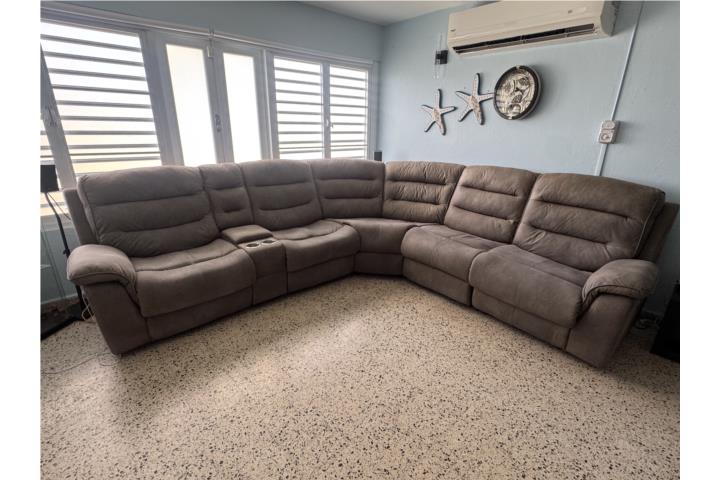 Muebles en L color Brown , Puerto Rico