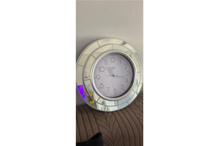 Reloj de Sala, Puerto Rico
