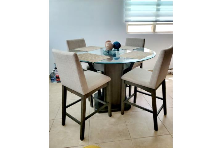 Juego de Comedor, Puerto Rico