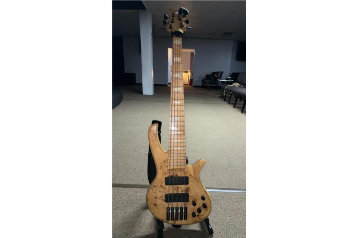Se vende bajo POR URGENCIA , Puerto Rico