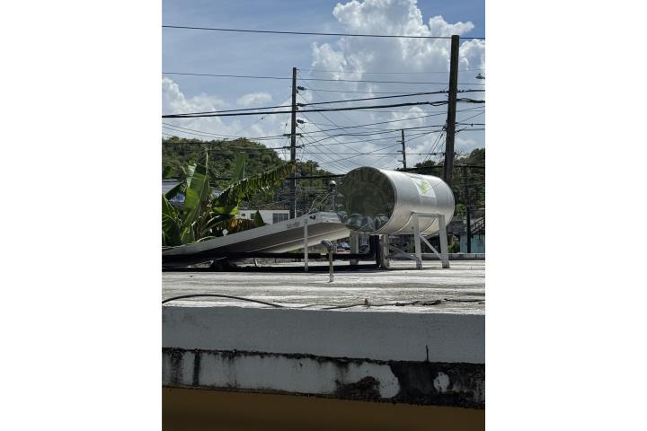 Calentador solar y cisterna 600 gl, Puerto Rico