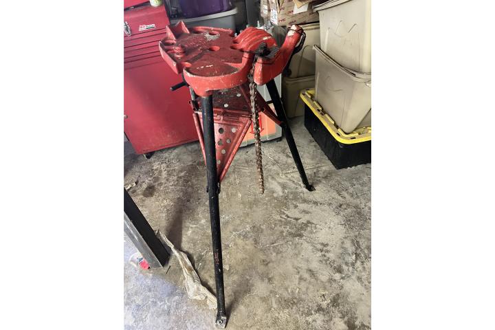 Tripode Portatil para fabricacion., Puerto Rico