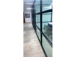 Paneles de oficina divisoras en cristal., Puerto Rico