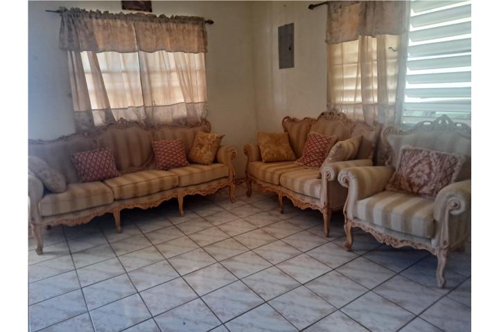Juego de Muebles Victoriano, Puerto Rico