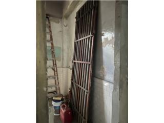 VENDO PUERTAS DE TOLA DE METAL, Puerto Rico