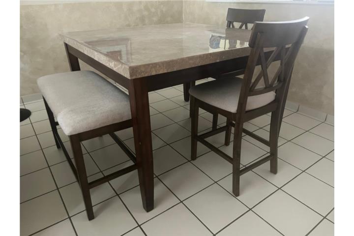 Mesa de comedor en mármol $400, Puerto Rico