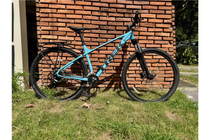 Trek Marlin 5 Mountain Bike, Puerto Rico