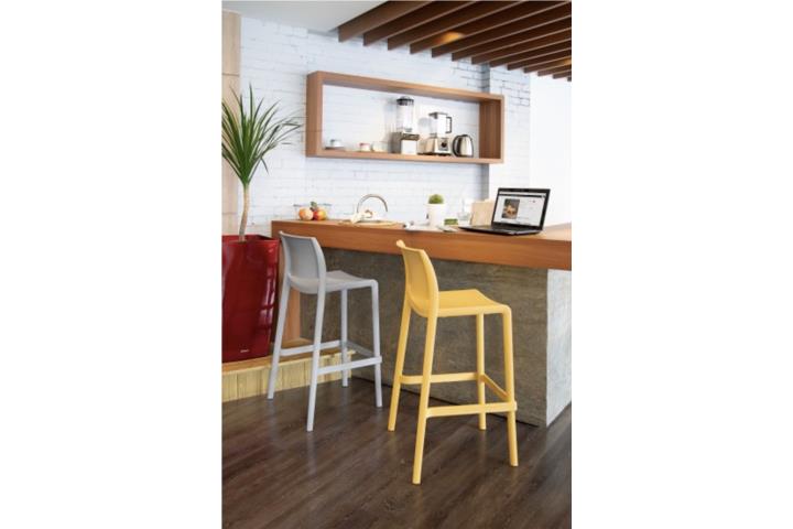 Sensilla Counter/Bar Stool, Puerto Rico
