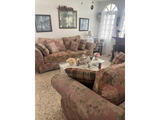 Se vende juego de sala vintage de flores y ac, Puerto Rico