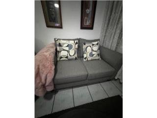 love seat gris  con mesa de centro , Puerto Rico