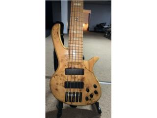 5 Strings Active Bass like new