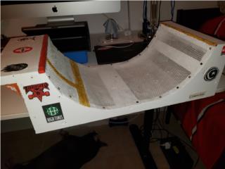 Fingerboard Skateboard  Miniramp 100$