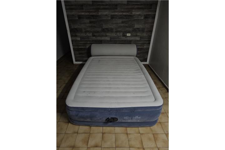 INFLATABLE QUEEN MATTRESS, Puerto Rico