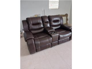  Dos Love seats , Puerto Rico