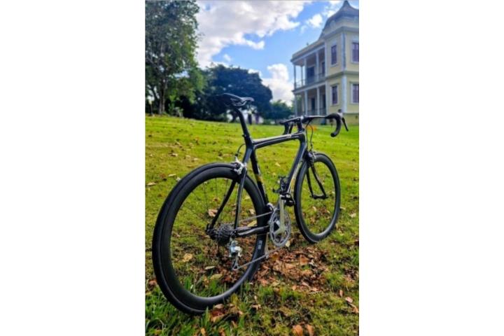 Full Carbon Road bike , Puerto Rico