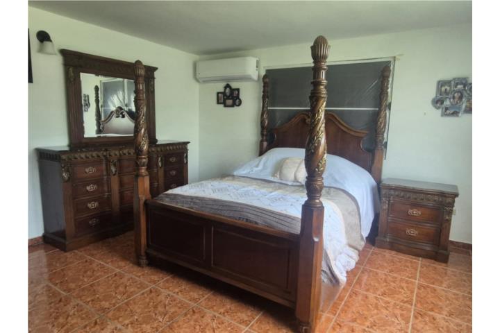 Jgo Cuarto queen Hermoso$1,300, madera solida, Puerto Rico
