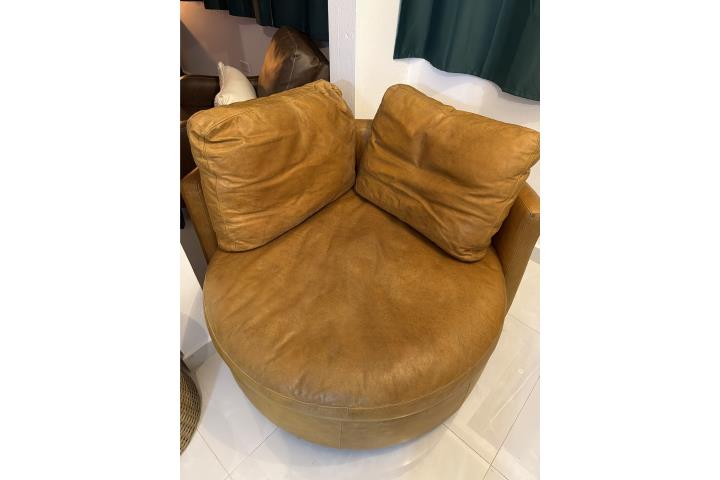 Dos butacas de leather giratorias, Puerto Rico