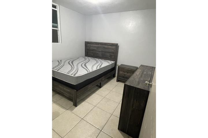 Cama Queen, Puerto Rico