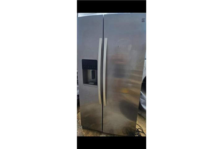 Nevera dos puertas con ice maker, Puerto Rico