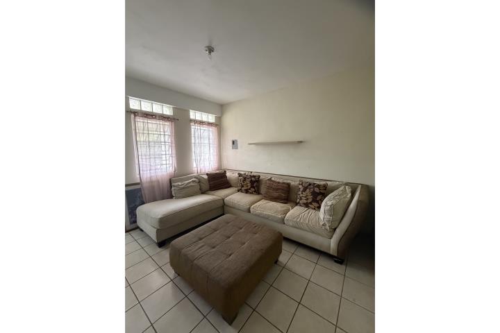 Juego de sala seccional con ottoman, Puerto Rico