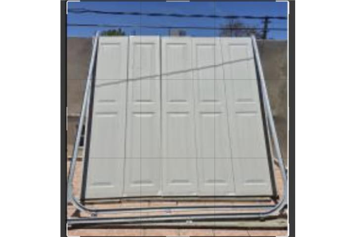 Puerta de garage , Puerto Rico