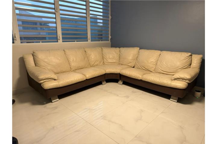 Mueble Seccional, Puerto Rico