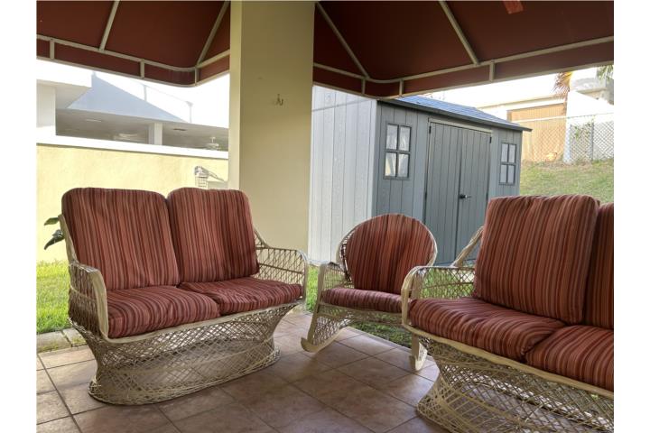 Muebles de patio en fibra de vidrio, Puerto Rico