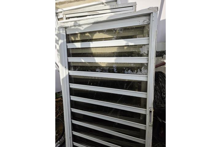 6 Ventanas de seguridad blancas 58' 3/4 x 30', Puerto Rico