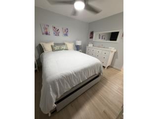 Cama Queen Color Gris, Puerto Rico