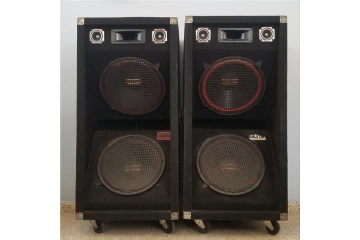 Bocinas de 15plgs  pro red  480watts c/u , Puerto Rico