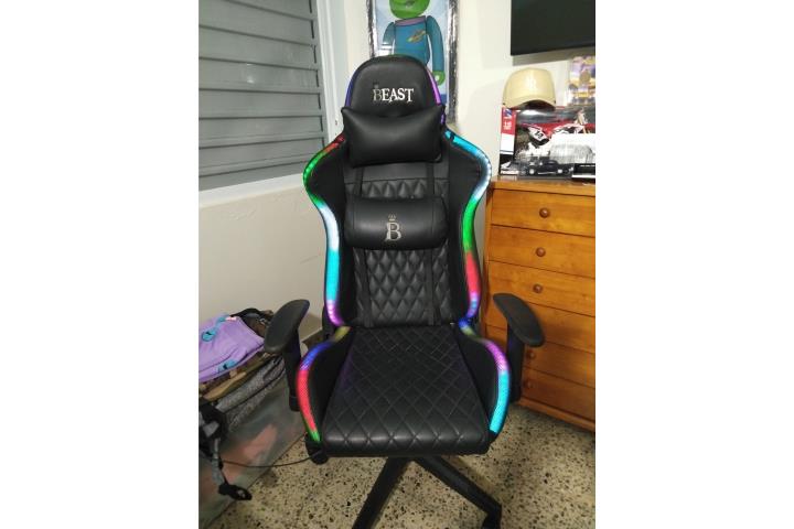 Silla con luces Beast , Puerto Rico