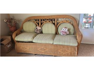 Loveseat Mimbre, Puerto Rico
