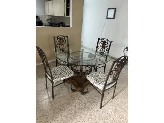 Juego de Comedor, Puerto Rico