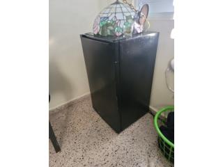 Nevera con frezzer 100 o mejor oferta, Puerto Rico